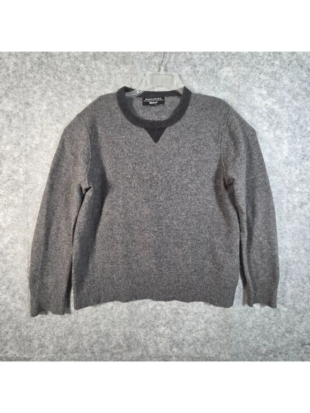 Banana Republic Charcoal Gray Sweater V Notch Ribbed Trim Men’s L